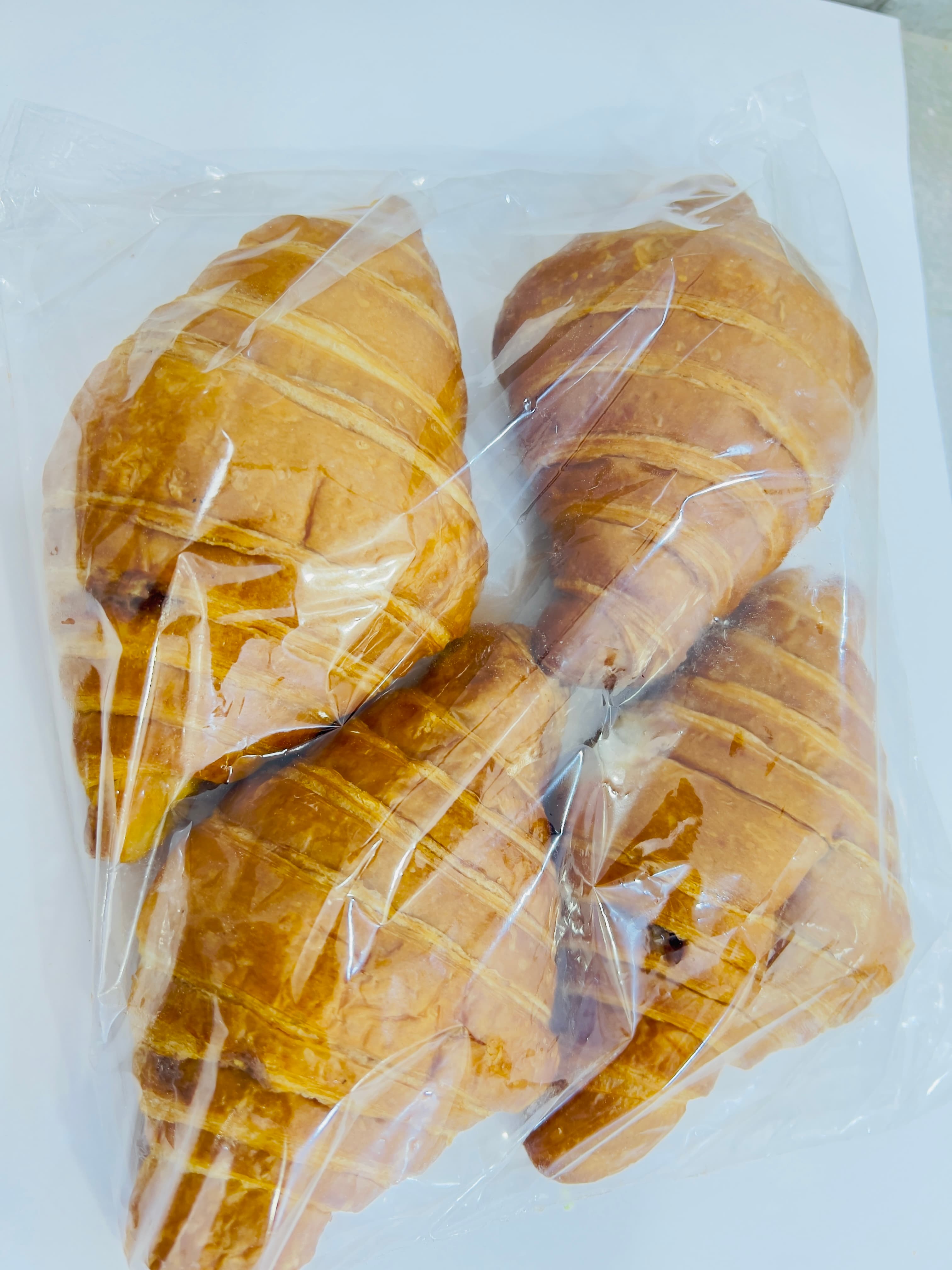 بريوش بالشكولاتة  4 طروف 